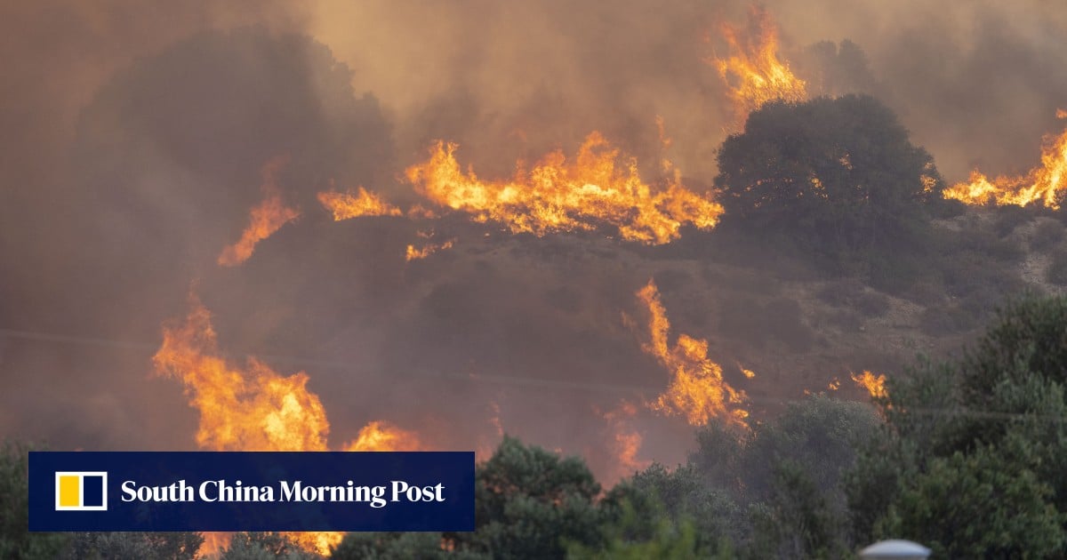 ‘Risiko tinggi’: Yunani mengeluarkan peringatan saat kebakaran hutan awal mengamuk setelah 5 minggu tanpa hujan